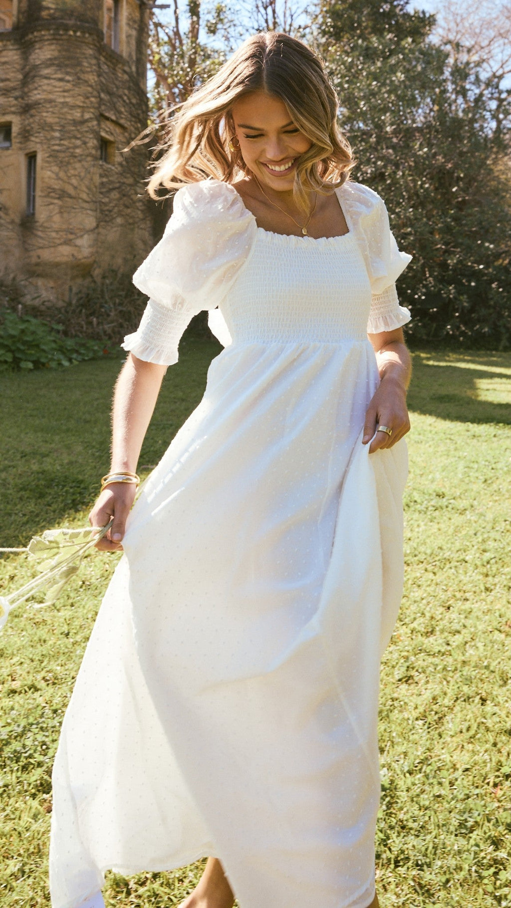 Vestido midi blanco mujer hombros descubiertos cuerpo fruncido mangas abullonadas - Renata