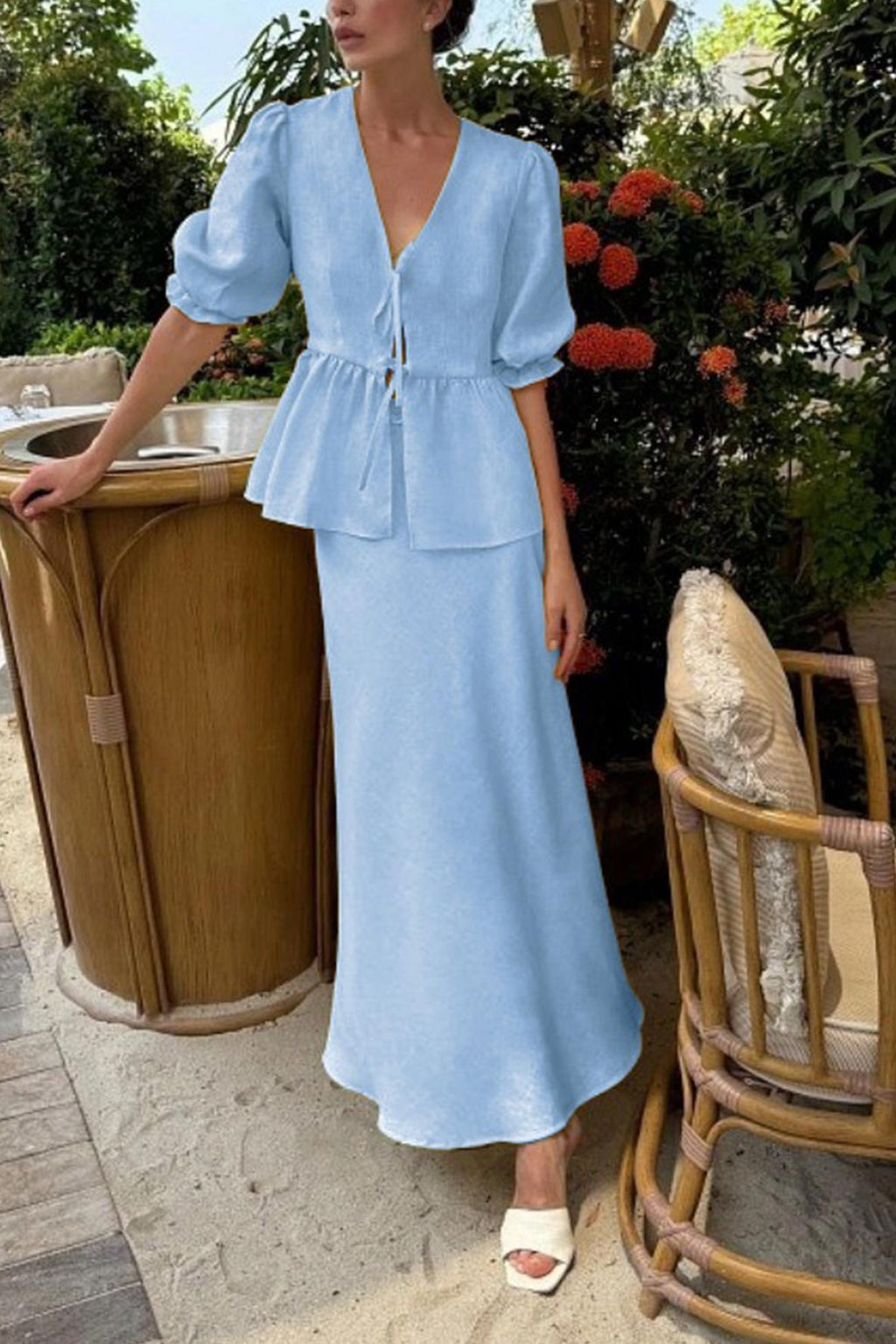 Conjunto para mujer de blusa con mangas abullonadas y falda larga - Emilia