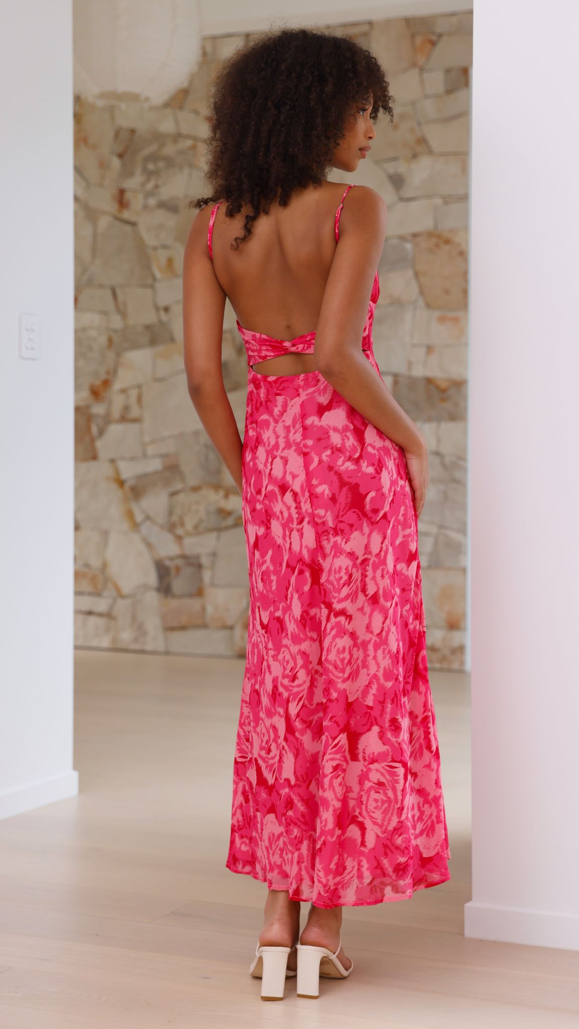 Vestido midi floral mujer tirantes regulables copas suaves fruncido espalda tirante retorcido - Kenny