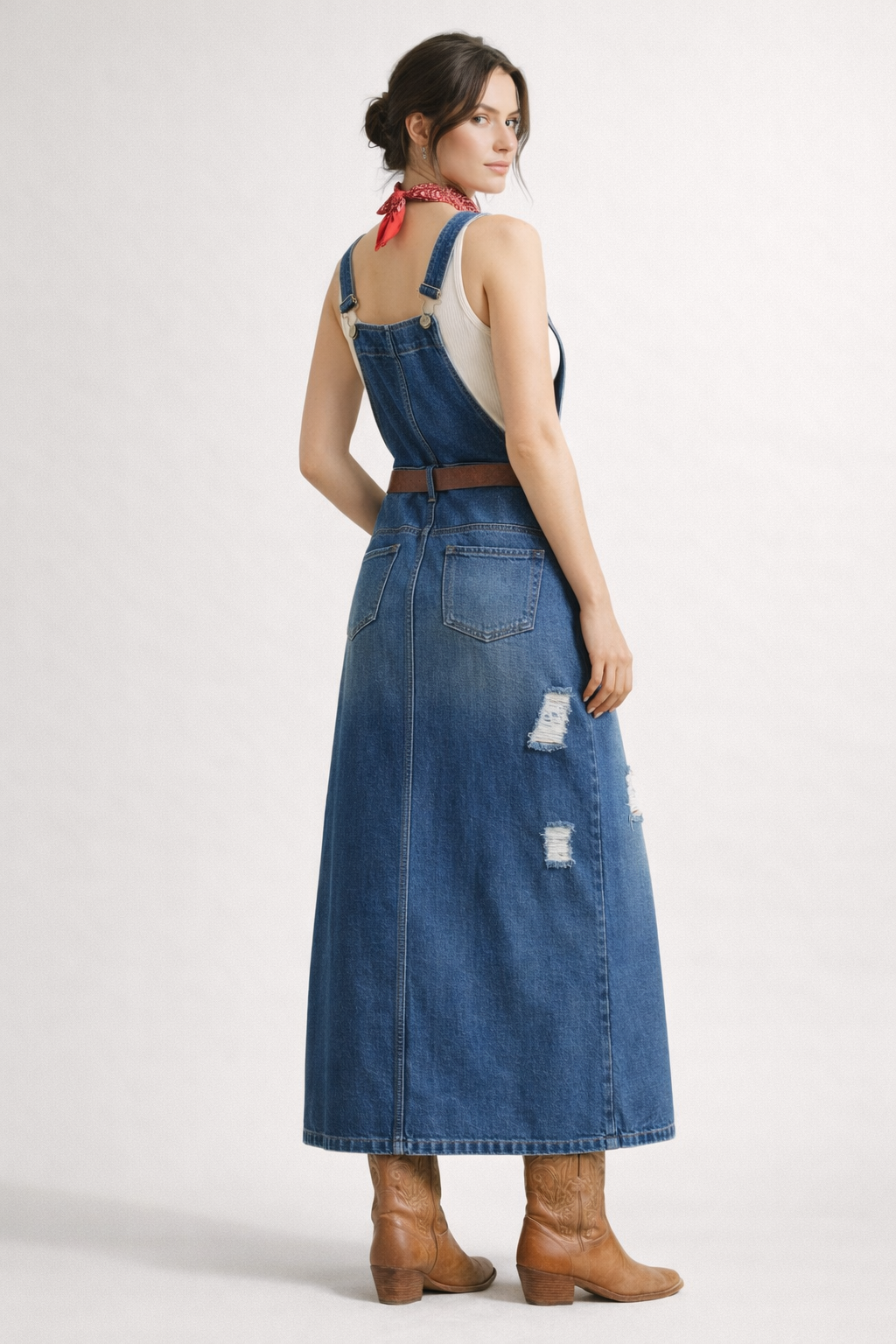 Vestido peto vaquero para mujer diseño midi casual - Carla