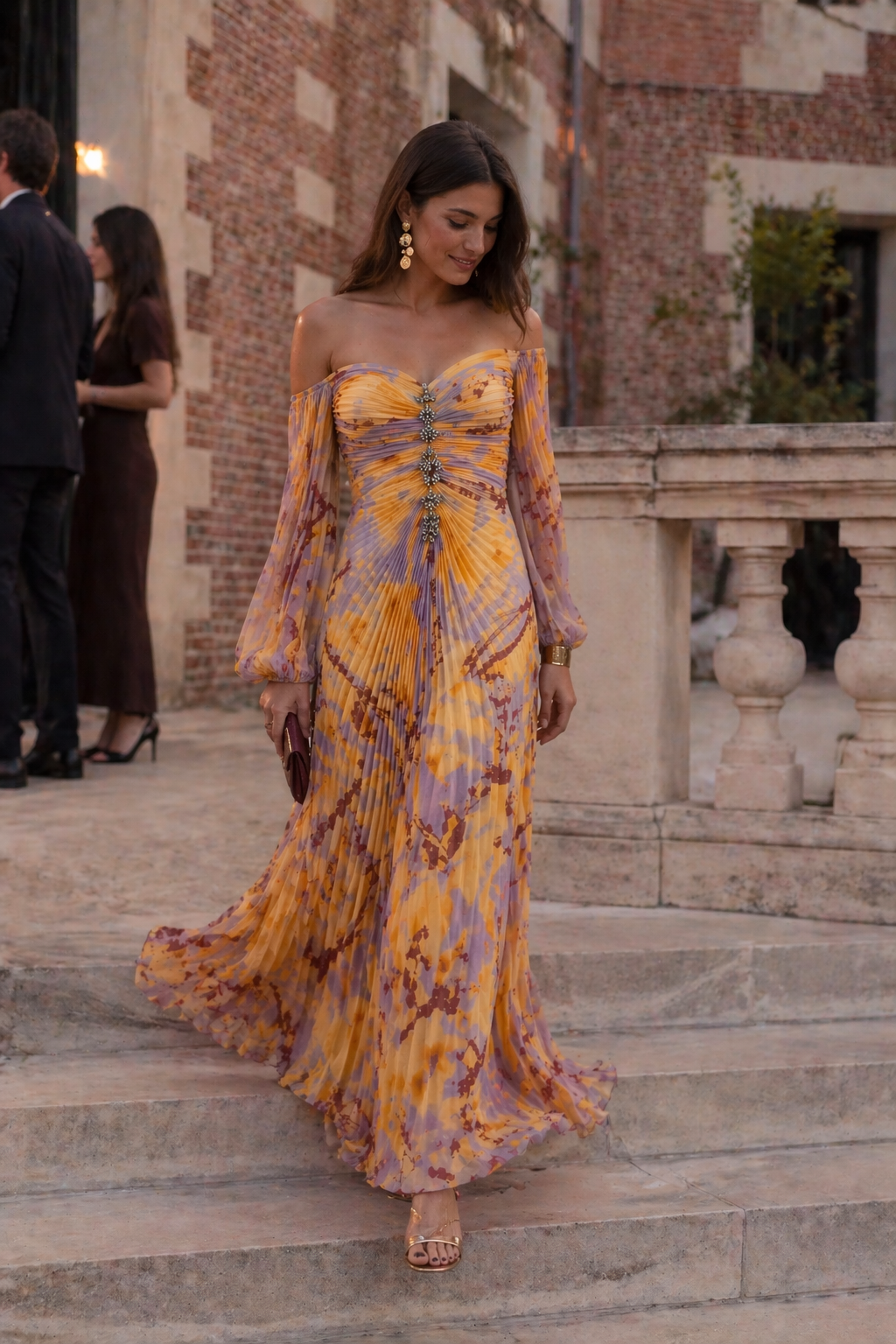 Vestido largo plisado elegante escote recto abertura lateral mujer - Lucía
