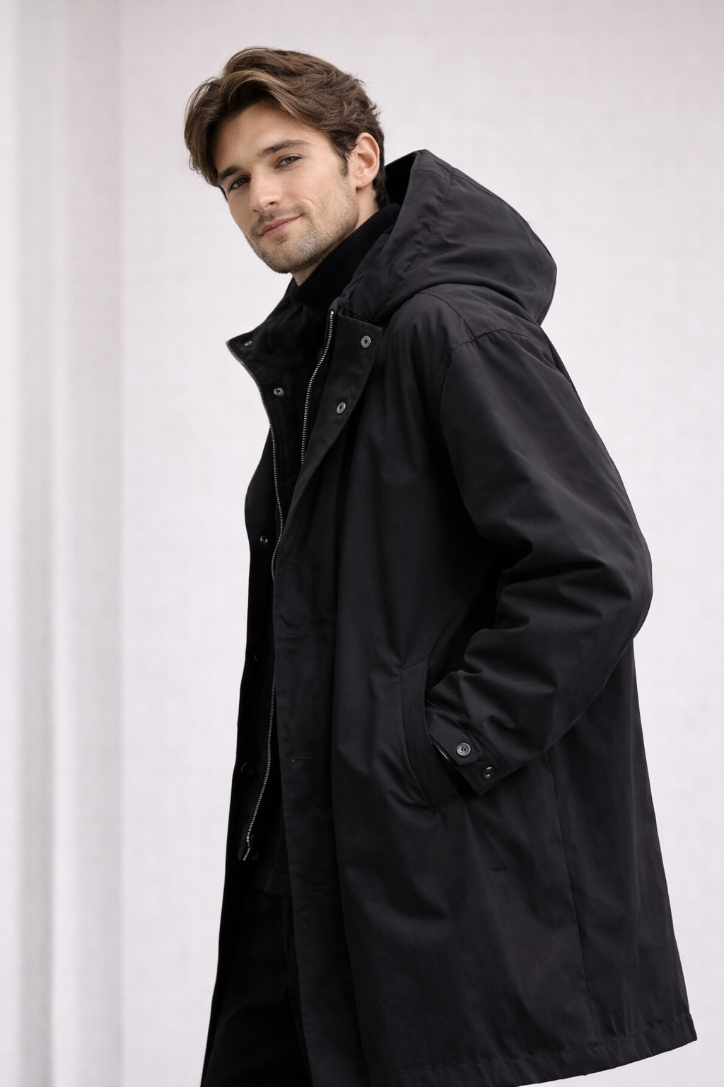 Chaqueta ligera larga de hombre con capucha - Mrosi