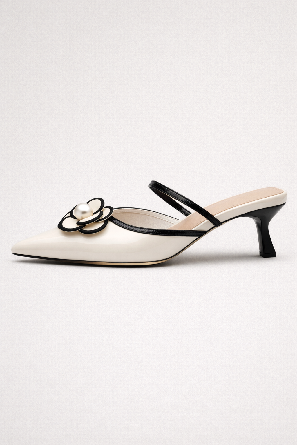 Zapato slingback con tacón bajo y flor aplicada para mujer - Vivienne