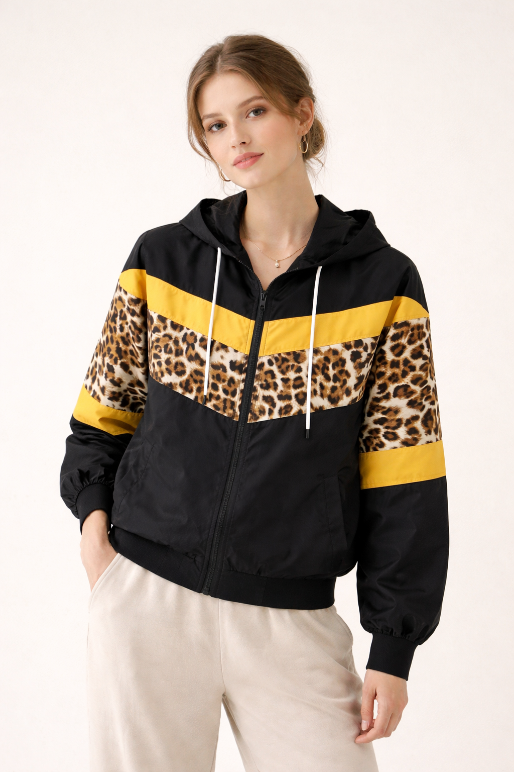 Chaqueta deportiva para mujer con capucha y cierre de cremallera - Zirel