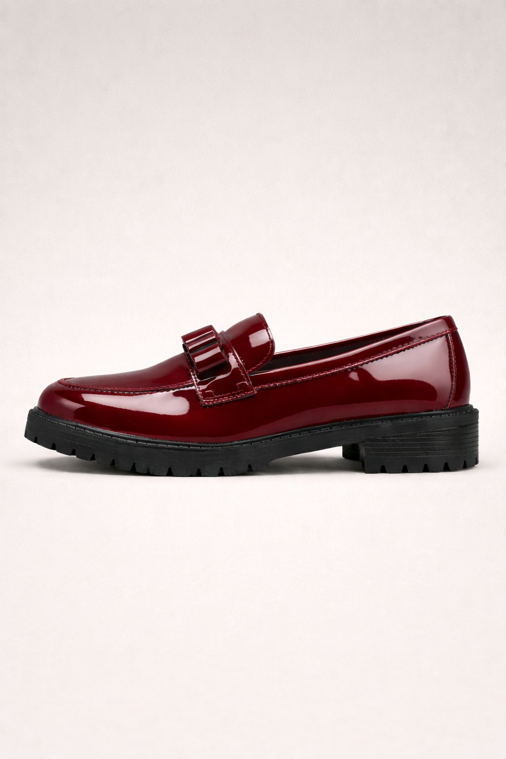 Mocasines de charol rojo brillante con suela gruesa para mujer - Victoria