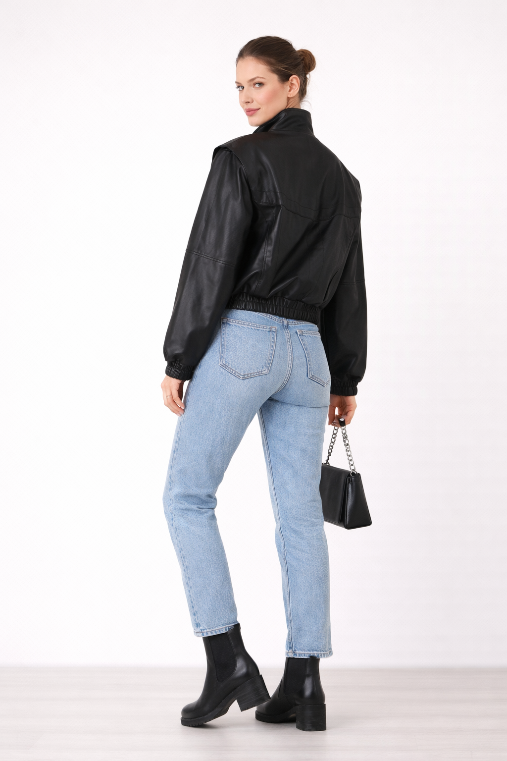 Chaqueta para mujer de corte recto corto - Zirella