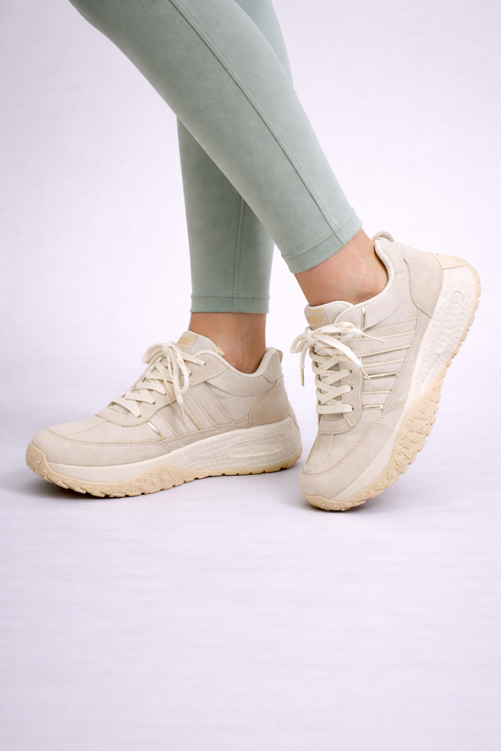 Tenis deportivo para mujer de pisada amortiguada - Lurena