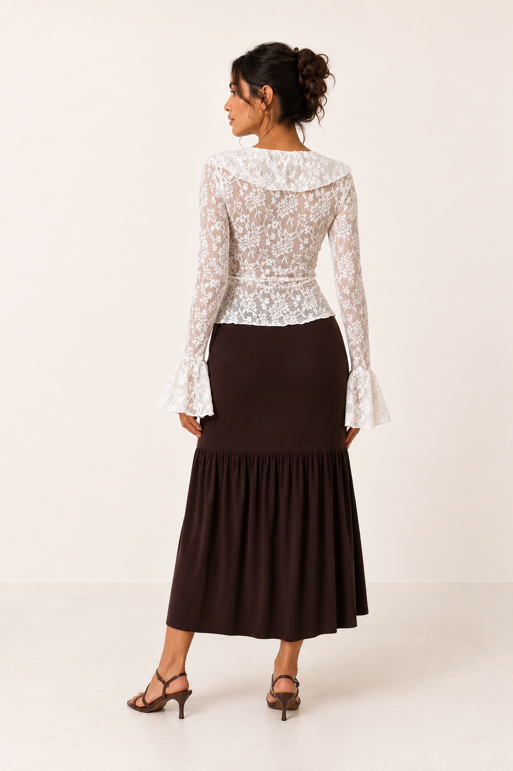 Blusa encaje floral mujer olanes frontales mangas abiertas transparente - Helena
