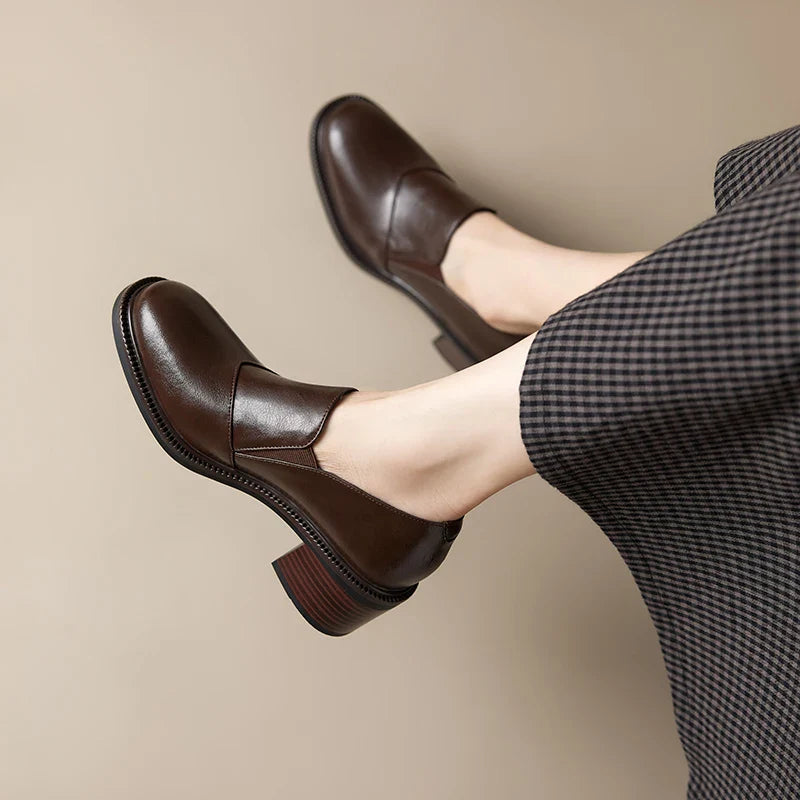 Mocasines de mujer de piel con tacón ancho y punta redonda - Maelle