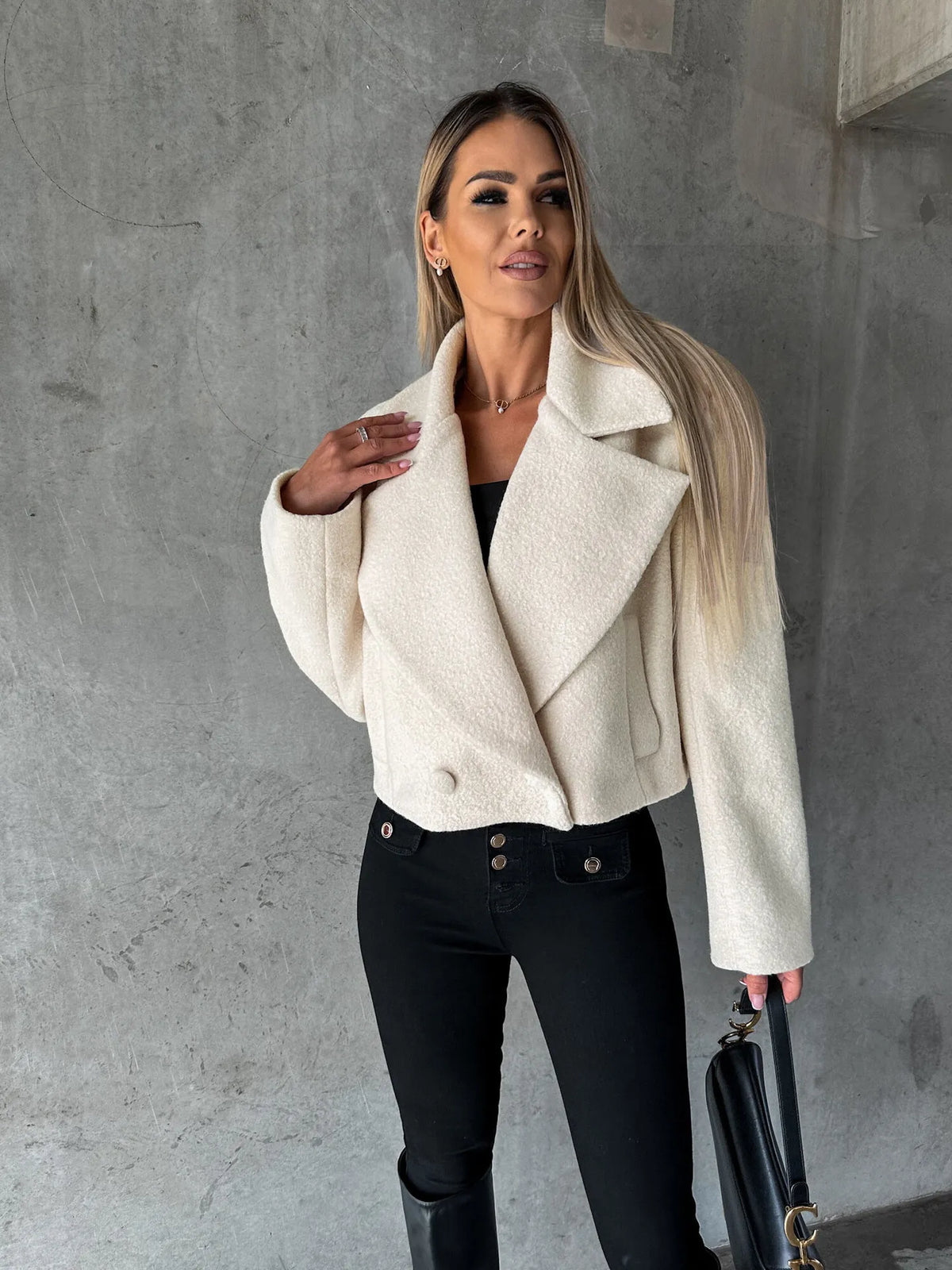 Abrigo corto mujer solapas anchas oversize otoño invierno elegante casual - Annika