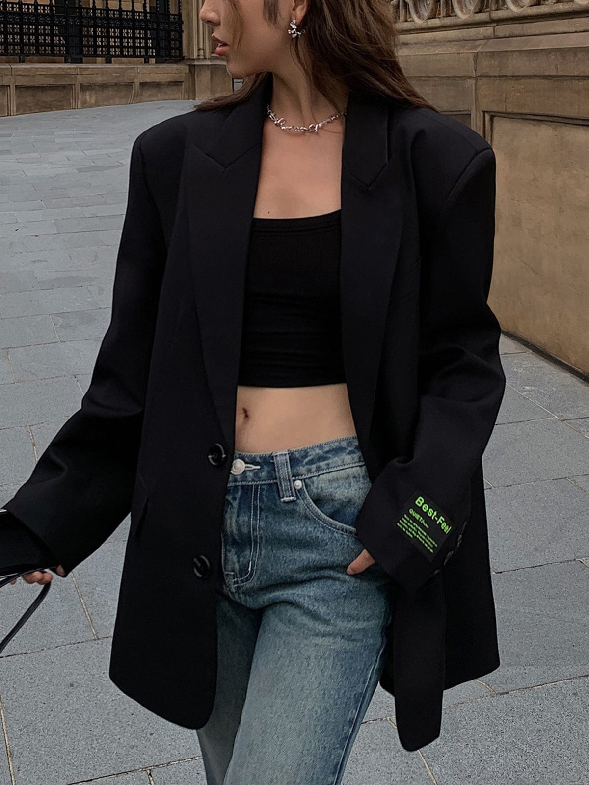 Blazer oversize mujer dos botones hombros marcados solapas muesca moderna - Lorelei
