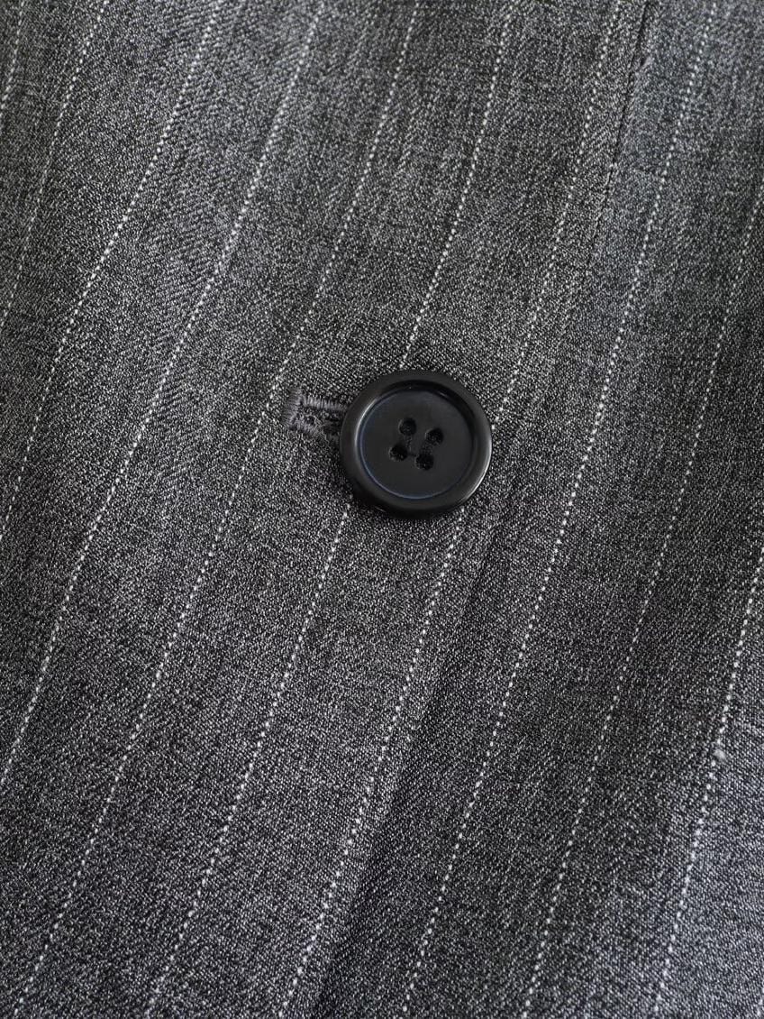 Blazer oversize mujer gris dos botones solapas clásicas otoño elegante - Jana
