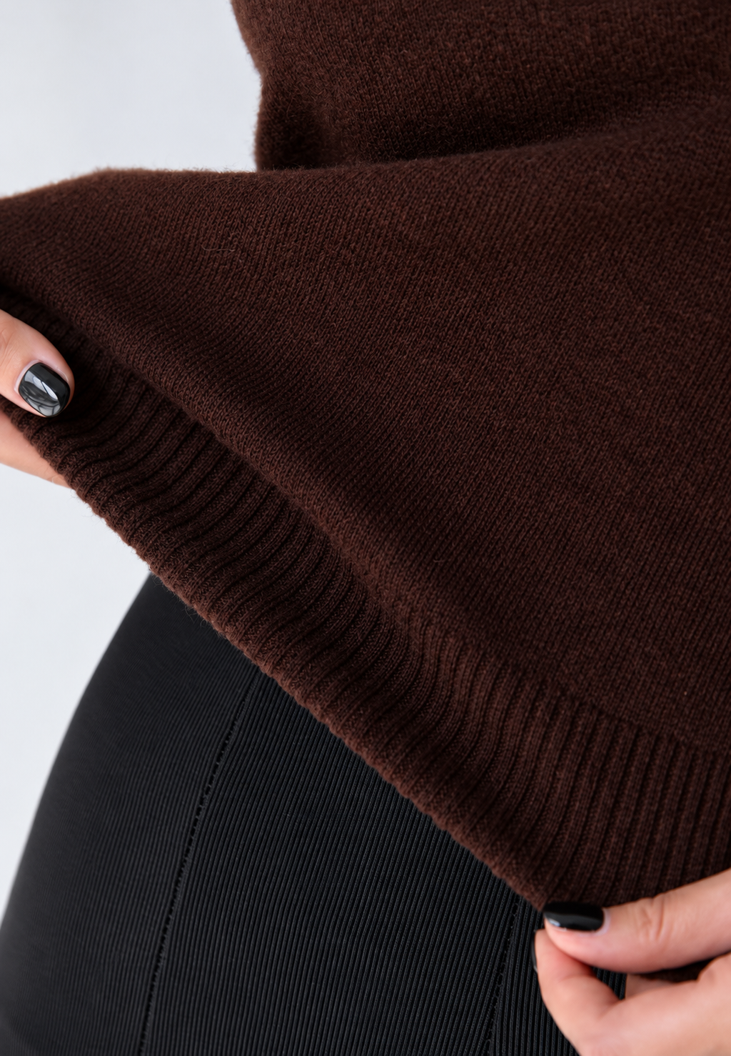 Blusa punto mujer sin mangas cuello alto minimalista entallada elegante - Velia