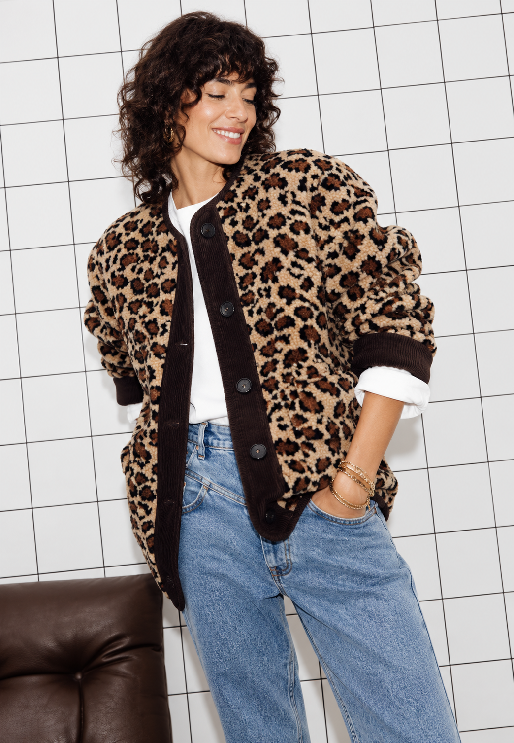 Chaqueta mujer animal print leopardo ribetes contraste largo cadera otoño - Bulera