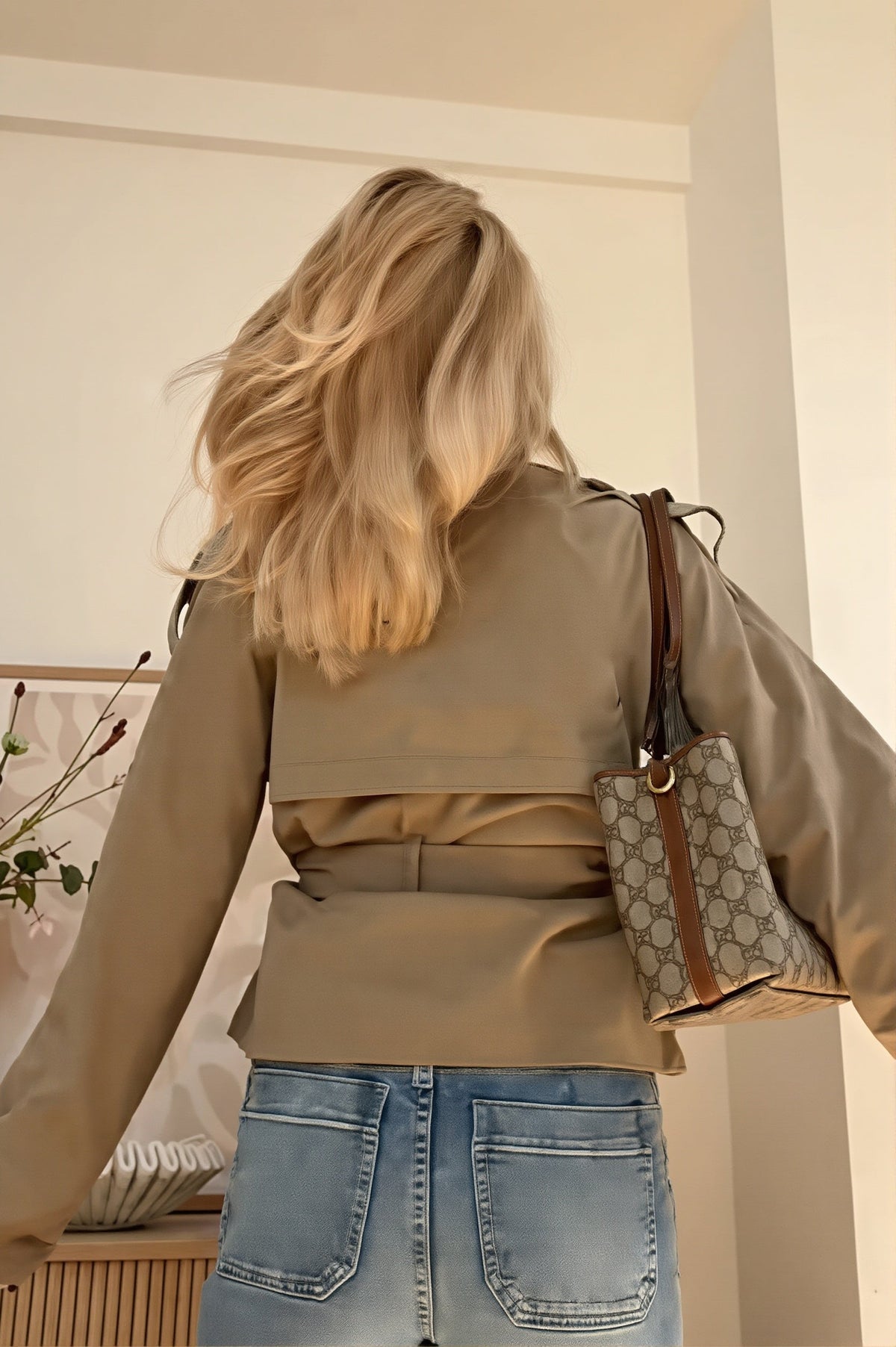 Trench mujer crop cuello alto doble botonadura cinturón clásico elegante otoño - Nora