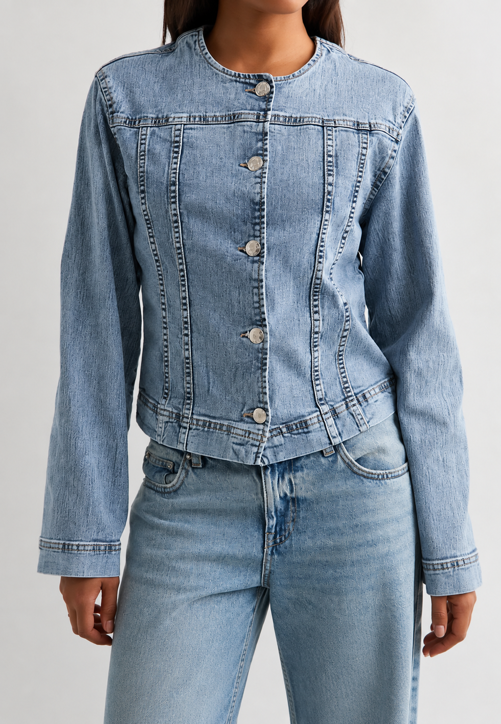 Chaqueta vaquera mujer entallada cuello redondo costuras verticales silueta definida - Sigrid