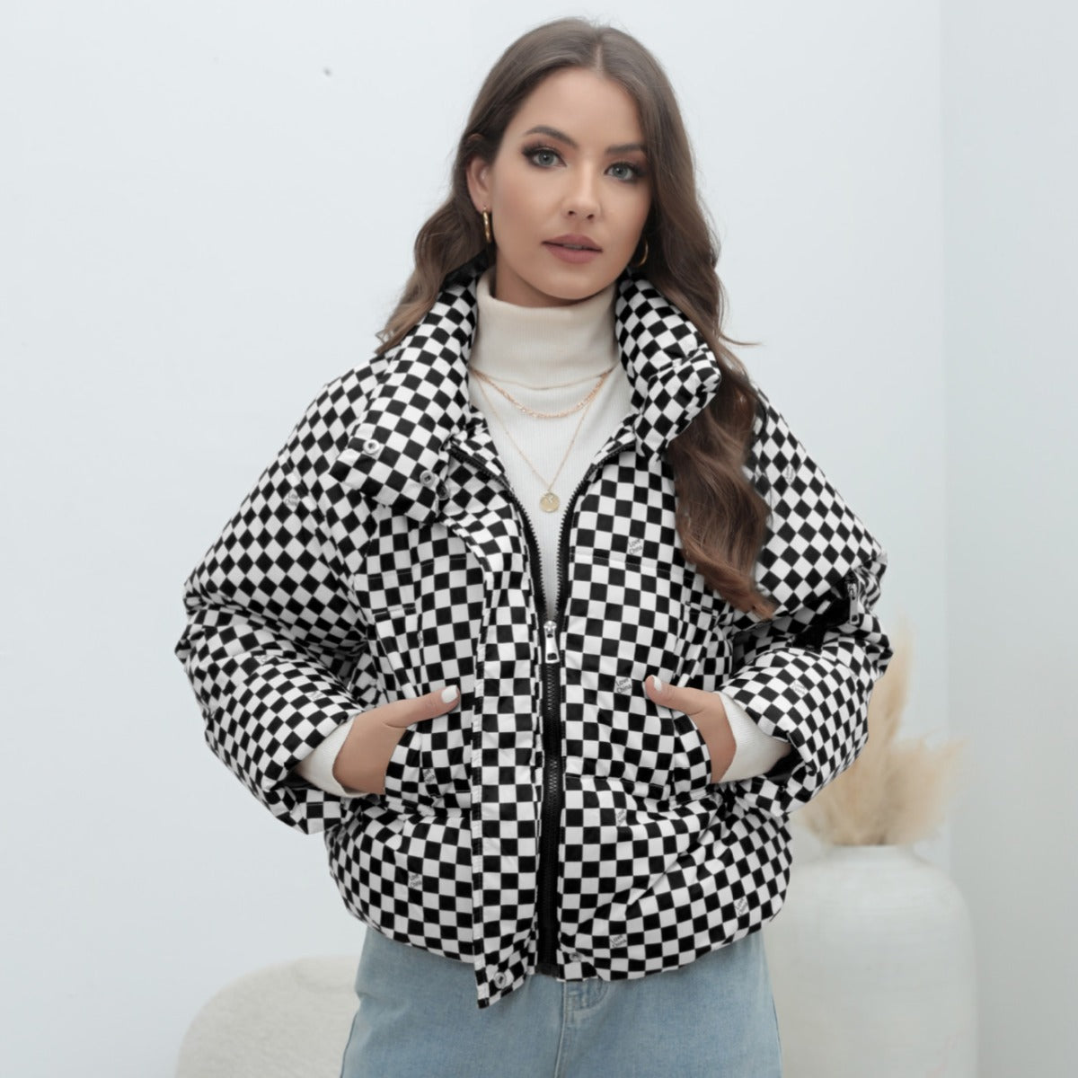 Chaqueta acolchada de algodón para mujer con patrón geométrico y cuello alto para un estilo moderno y uso diario