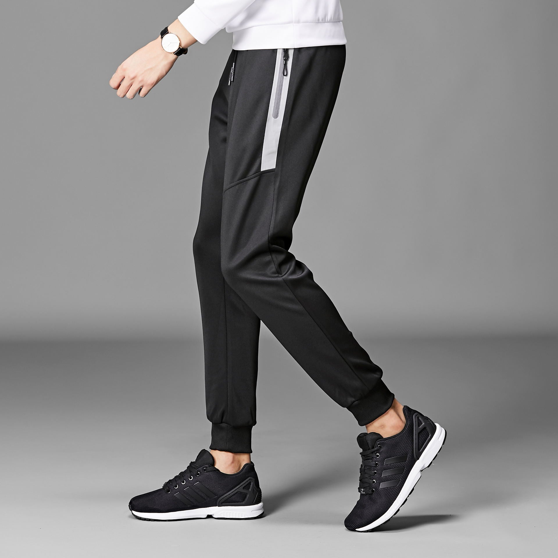 Pantalones deportivos con corte jogger - Norek