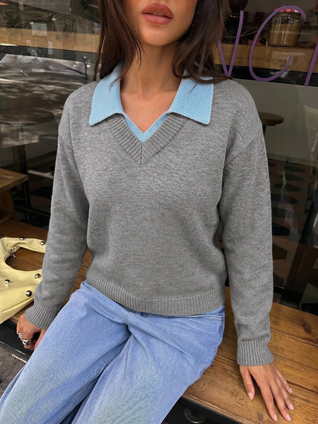 Jersey punto mujer cuello camisero contraste escote V preppy sofisticado - Tilda