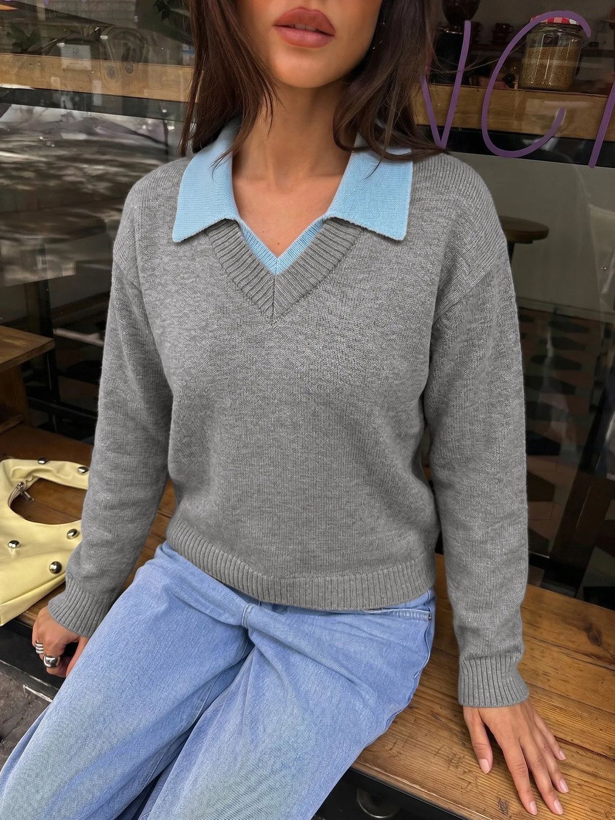 Jersey punto mujer cuello camisero contraste escote V preppy sofisticado - Tilda
